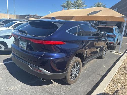 2024 Toyota Venza LE