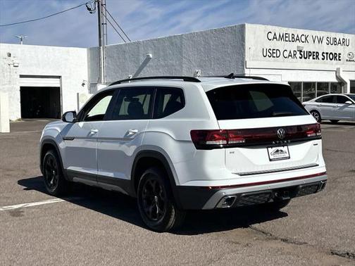 2025 Volkswagen Atlas 2.0T Peak Edition