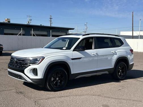 2025 Volkswagen Atlas 2.0T Peak Edition