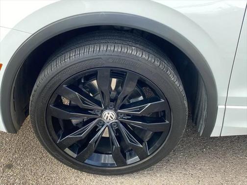 2020 Volkswagen Tiguan 2.0T SE R-Line Black 4MOTION