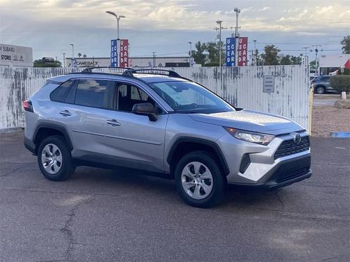 2020 Toyota RAV4 LE