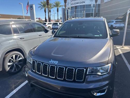2019 Jeep Grand Cherokee Laredo