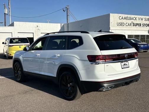 2025 Volkswagen Atlas 2.0T SE w/Technology 4MOTION