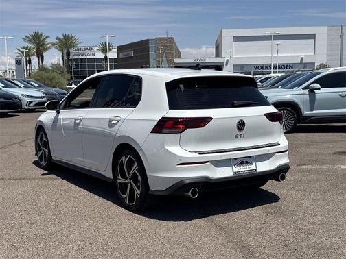 2025 Volkswagen Golf GTI 2.0T SE DSG
