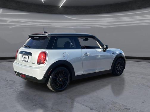 2021 MINI Hardtop Cooper