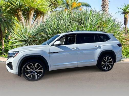 2025 Volkswagen Atlas 2.0T SEL Premium R-Line 4MOTION