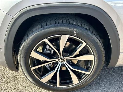 2025 Volkswagen Atlas 2.0T SEL Premium R-Line 4MOTION