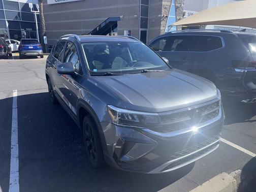 2023 Volkswagen Taos 1.5T SE