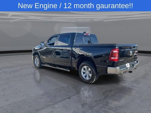Diamond Black Crystal Pearlcoat 2023 RAM 1500 Laramie