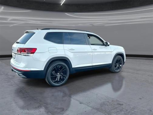 2023 Volkswagen Atlas 3.6L SE w/Technology