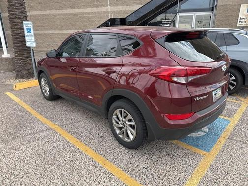 2016 Hyundai TUCSON SE