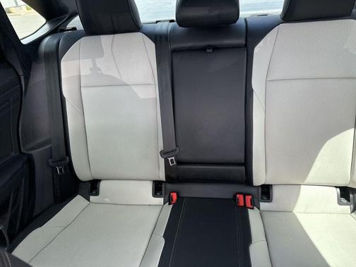 Deep Black Pearl 2020 Volkswagen Jetta 1.4T R-Line
