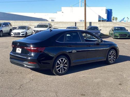 2026 Volkswagen Jetta 1.4T SE