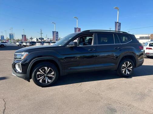 2025 Volkswagen Atlas 2.0T SE