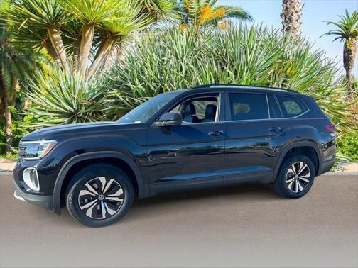 2025 Volkswagen Atlas 2.0T SE