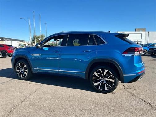 2025 Volkswagen Atlas Cross Sport 2.0T SEL Premium