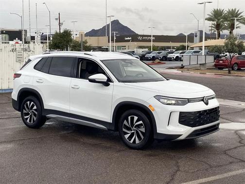 2026 Volkswagen Tiguan 2.0T S