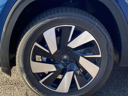 2025 Volkswagen Atlas Cross Sport 2.0T SEL