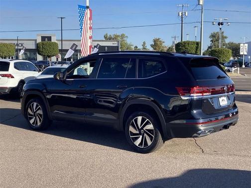 2026 Volkswagen Atlas 2.0T SE w/Technology 4MOTION