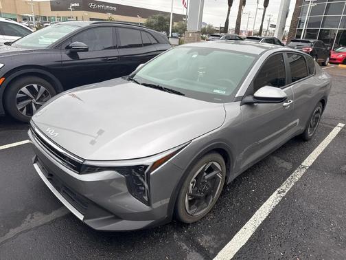 2025 Kia K4 EX