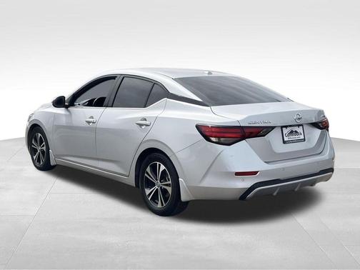 Brilliant Silver 2022 Nissan Sentra SV