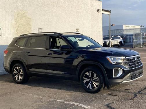 2025 Volkswagen Atlas 2.0T SE