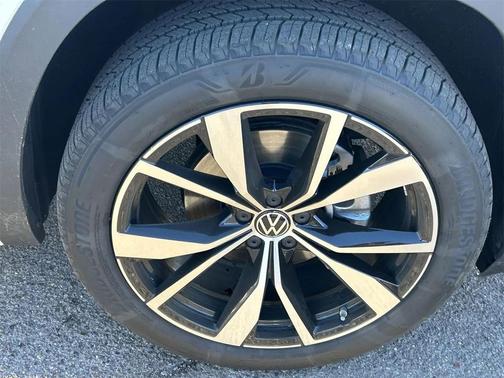 2026 Volkswagen Atlas 2.0T SEL Premium R-Line 4MOTION