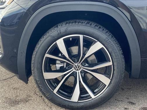 2026 Volkswagen Atlas 2.0T SEL Premium R-Line 4MOTION