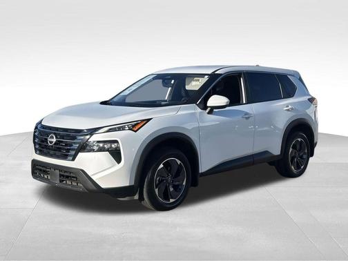 Everest White Pearl 2025 Nissan Rogue SV