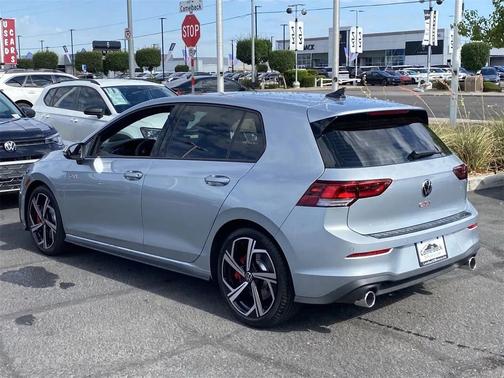 2025 Volkswagen Golf GTI 2.0T SE DSG