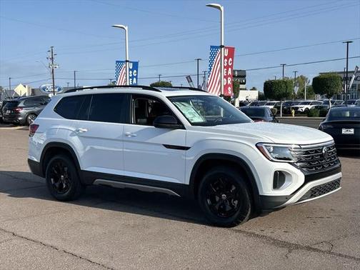 2025 Volkswagen Atlas 2.0T Peak Edition