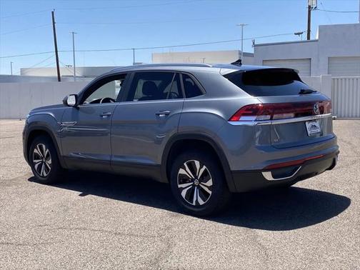 2025 Volkswagen Atlas Cross Sport 2.0T SE