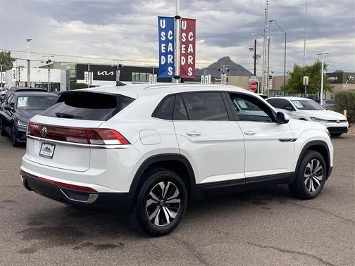 2026 Volkswagen Atlas Cross Sport 2.0T SE