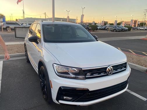 2020 Volkswagen Tiguan 2.0T SE R-Line Black 4MOTION