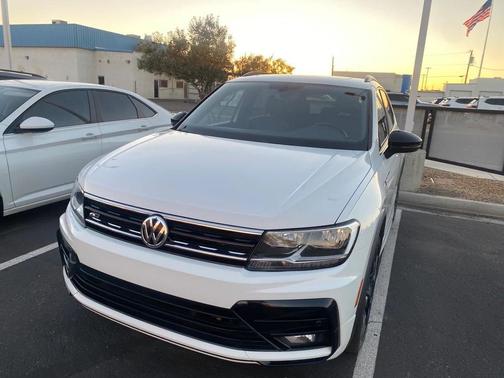 2020 Volkswagen Tiguan 2.0T SE R-Line Black 4MOTION