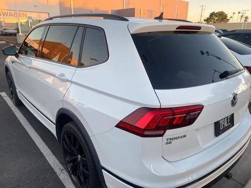 2020 Volkswagen Tiguan 2.0T SE R-Line Black 4MOTION