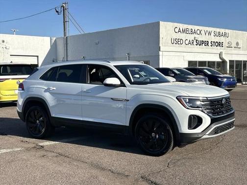 2025 Volkswagen Atlas Cross Sport 2.0T SE w/Technology