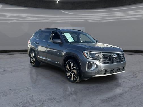 Platinum Gray 2024 Volkswagen Atlas 2.0T SE w/Technology 4MOTION