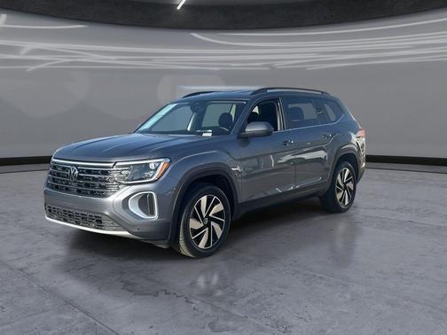 Platinum Gray 2024 Volkswagen Atlas 2.0T SE w/Technology 4MOTION