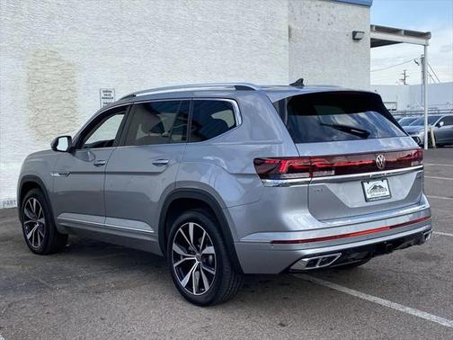 2025 Volkswagen Atlas 2.0T SEL Premium R-Line 4MOTION
