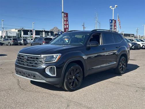2025 Volkswagen Atlas 2.0T SE w/Technology