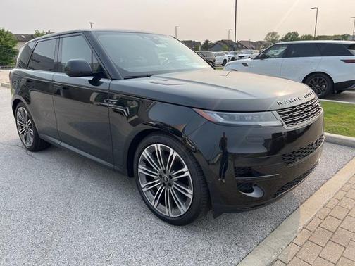 2025 Land Rover Range Rover Sport SE
