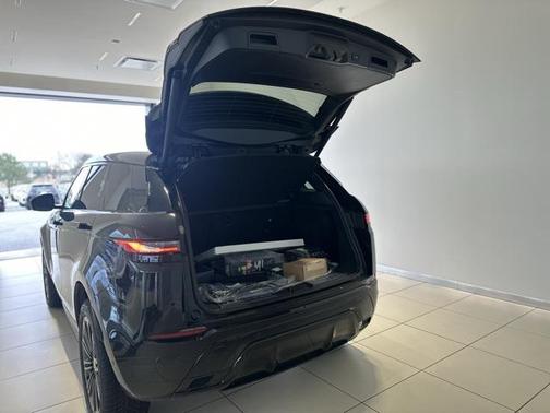 2026 Land Rover Range Rover Evoque Dynamic SE