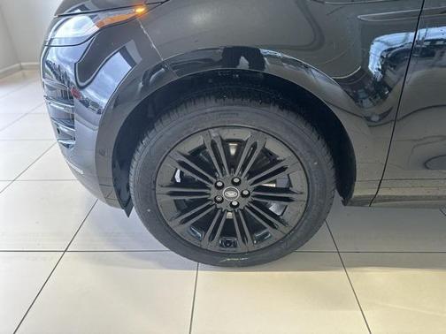 2026 Land Rover Range Rover Evoque Dynamic SE
