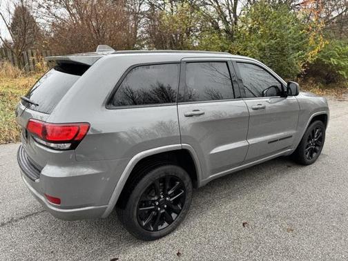 2021 Jeep Grand Cherokee Laredo