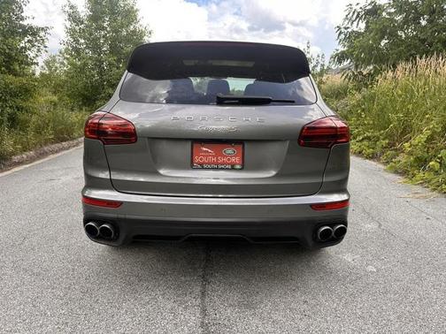 2017 Porsche Cayenne S
