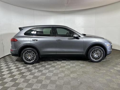2017 Porsche Cayenne S