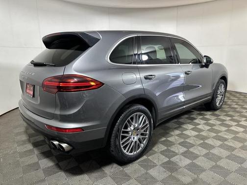 2017 Porsche Cayenne S