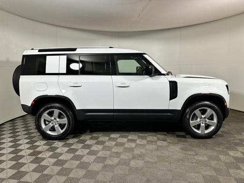 2025 Land Rover Defender 110 P300