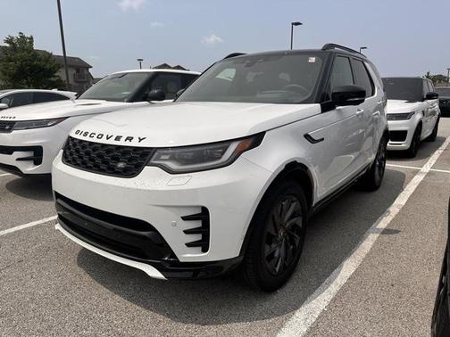 2024 Land Rover Discovery P300 Dynamic SE
